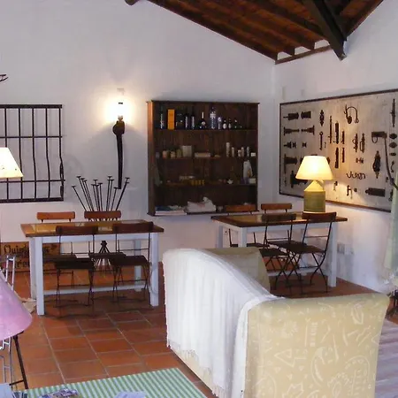 Alojamento de Turismo Rural Quinta Dos Trevos - Artes E Ofícios Ladoeiro