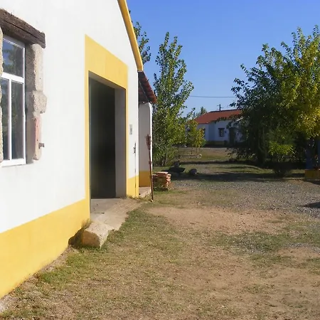 Alojamento de Turismo Rural Quinta Dos Trevos - Artes E Ofícios