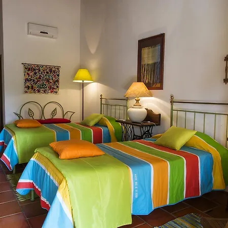 Quinta Dos Trevos - Artes E Oficios Farm stay